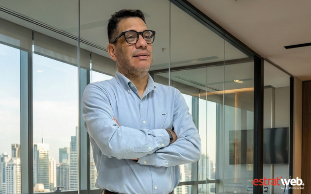 alex-madera-seodominicana-2025 recorrido de alex madera en el marketing digital en 2025 República Dominicana